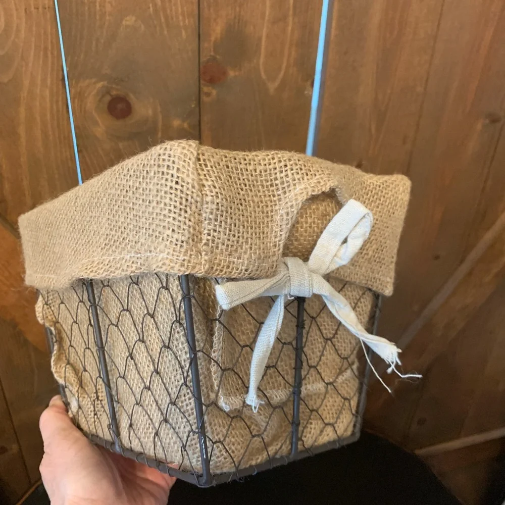 Small chicken wire basket bin with burlap liner perfect storage decor